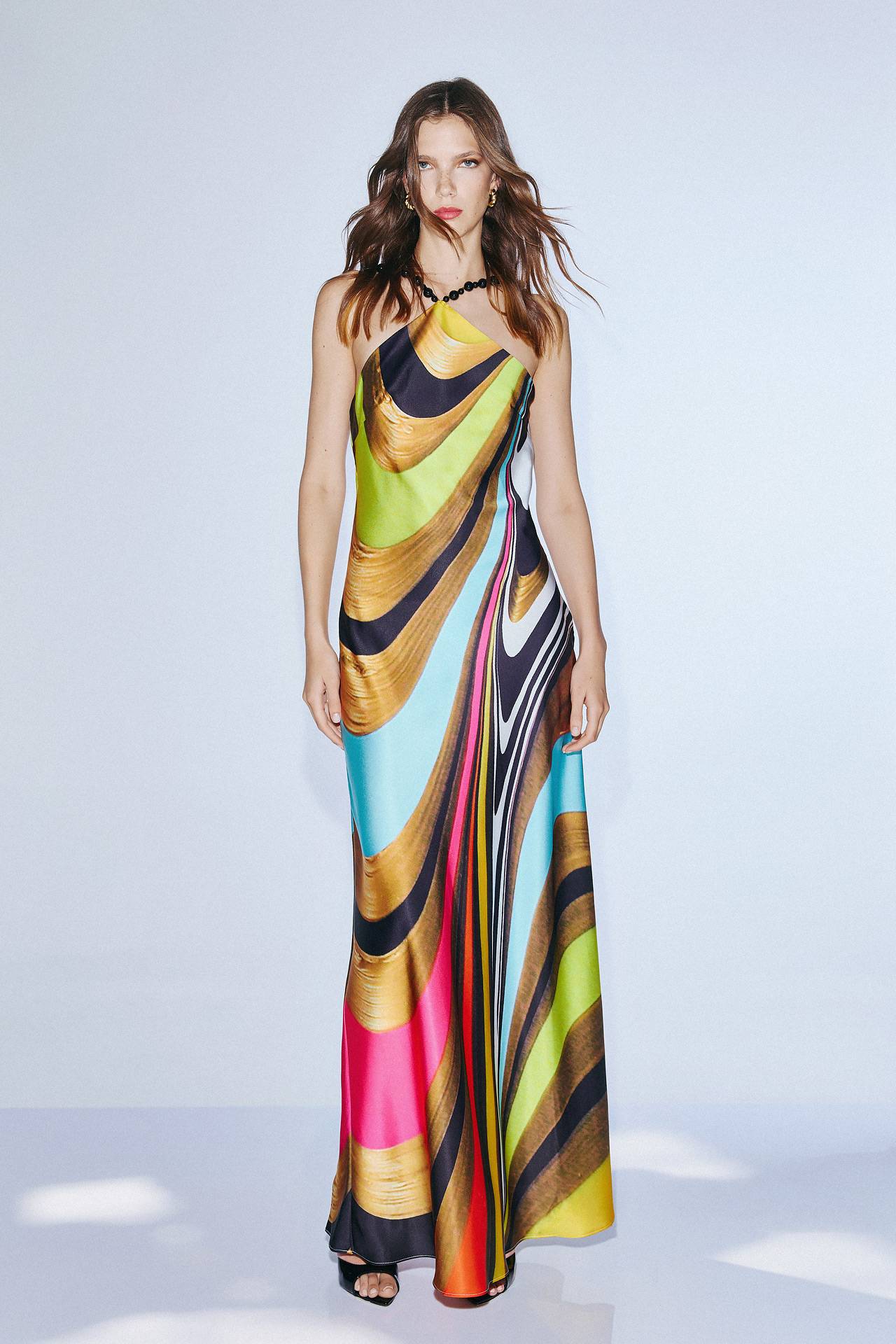 Robe longue fluide haute couture italienne à Marseille proche de Martigues
