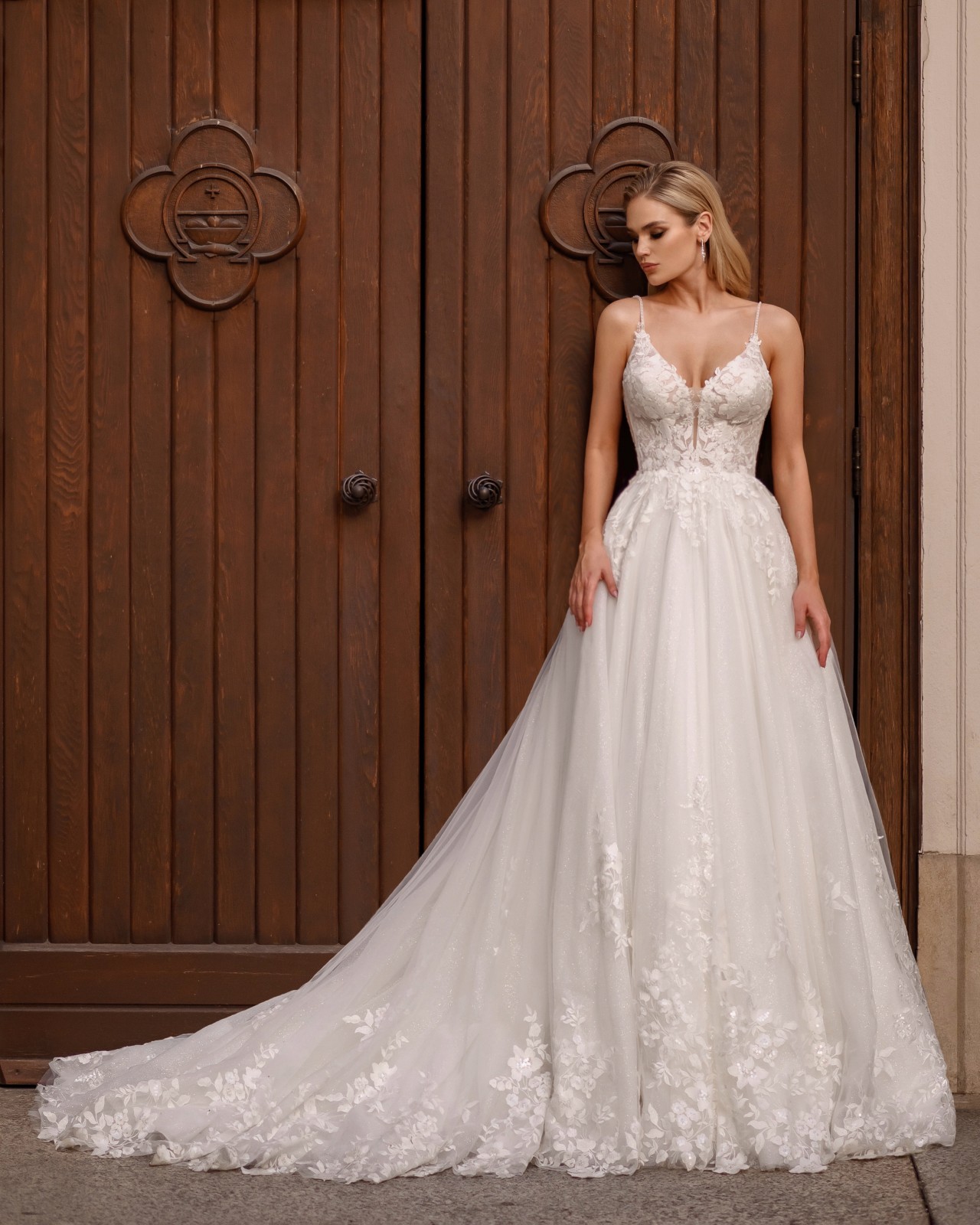 Acheter une robe de soirée pour mariage gitan à Marseille 13009