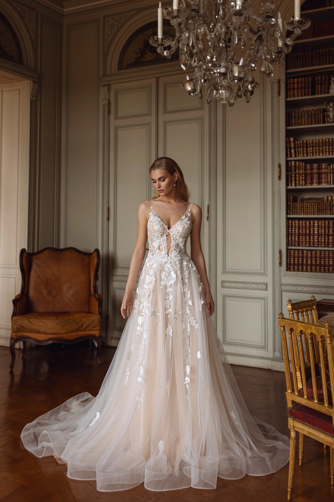 Robe de mariée trapèze fines bretelles Marseille 