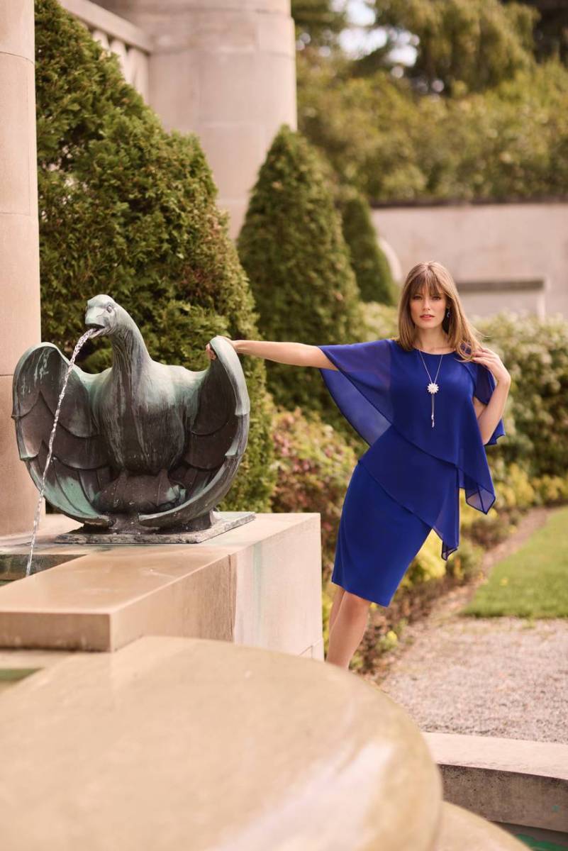 Robe longueur au dessus du genou pour maman de la mariée à Marseille centre-ville 