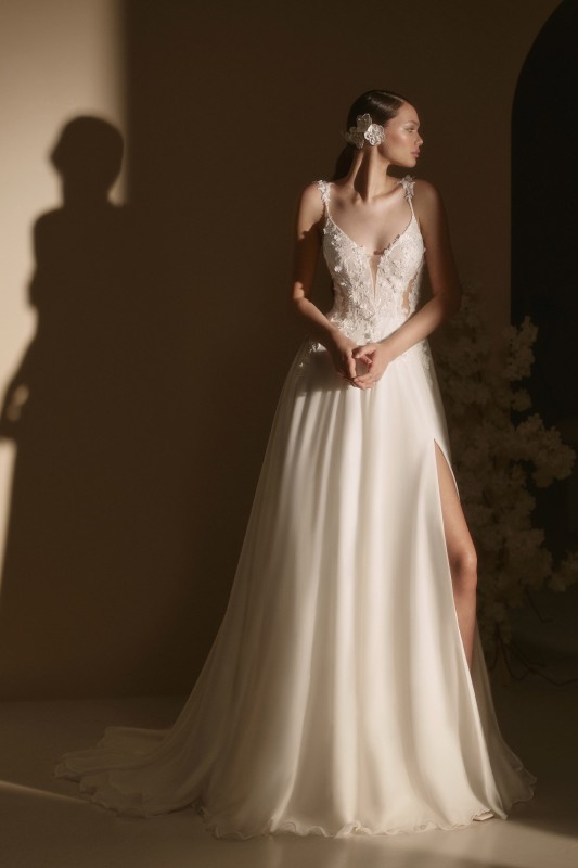 Robe de mariée trapèze bohème fines bretelles marseille