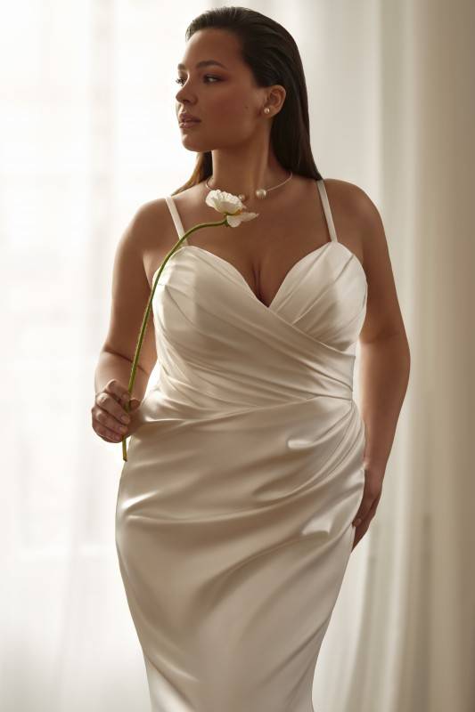 Robe de mariée grande taille bustier marseille