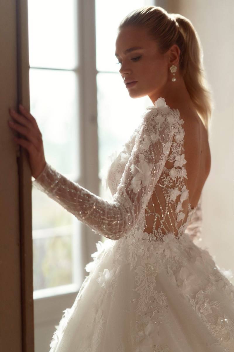 Robe de mariée princesse dos nu Marseille vieux port