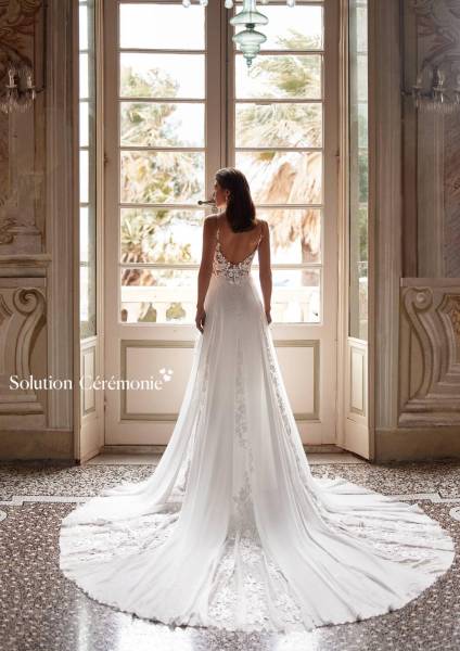 Robe de mariée bohème Kitty longue traine proche de Marseille