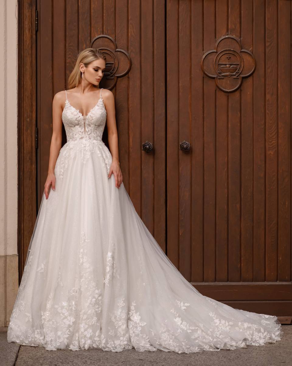 Robe de mariée à Marseille : trouvez la robe qui vous ressemble chez Solution Cérémonie