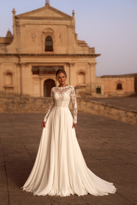 Robe de mariée bohème en mousseline fluide Marseille centre ville 