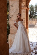 Vente de robes de mariée à Cannes sur la Côte d'Azur